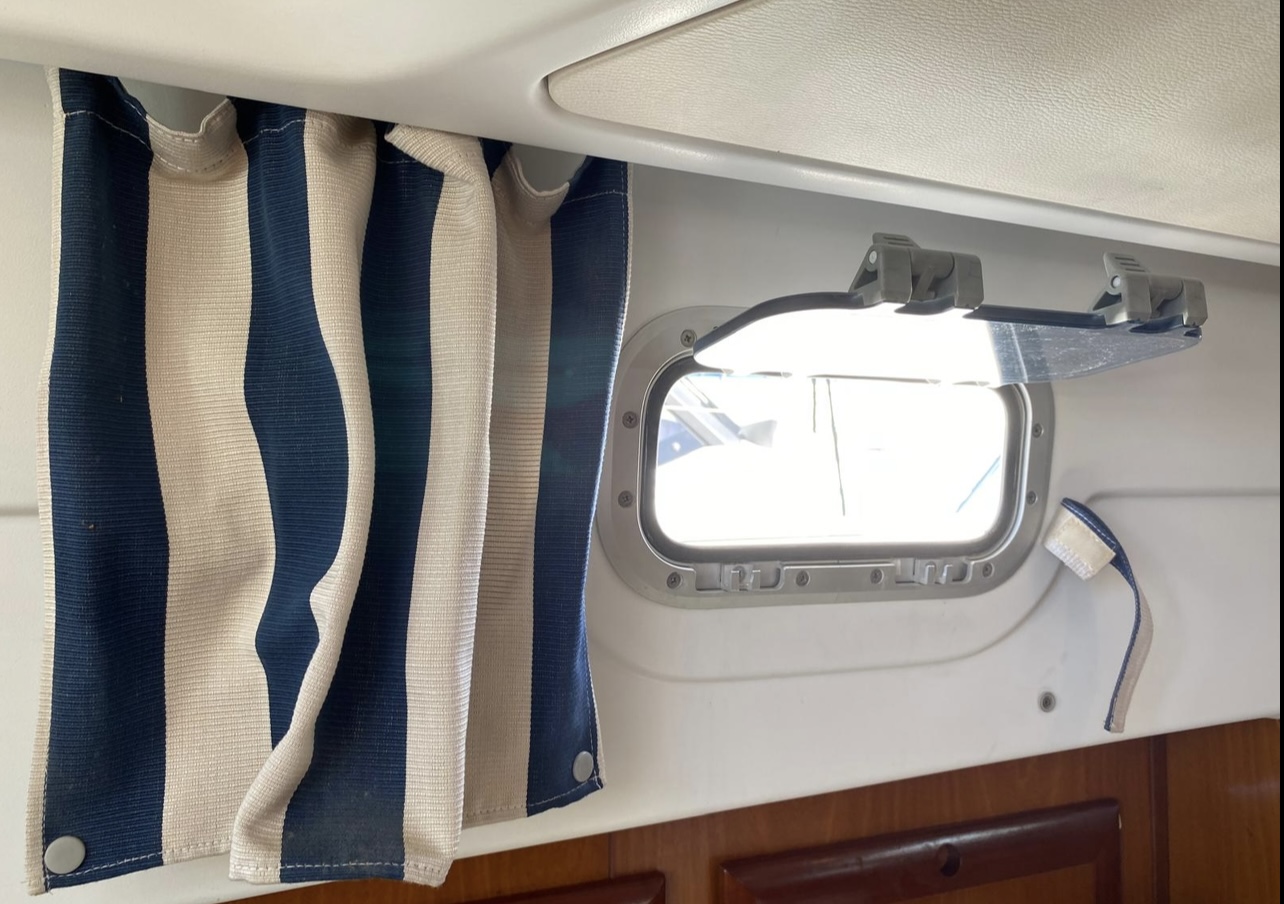 slider 33 Beneteau Ombrine 960